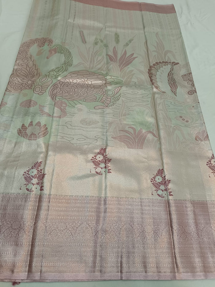 Tathastu Pastel Green &amp; Rose Pink Floral Saree