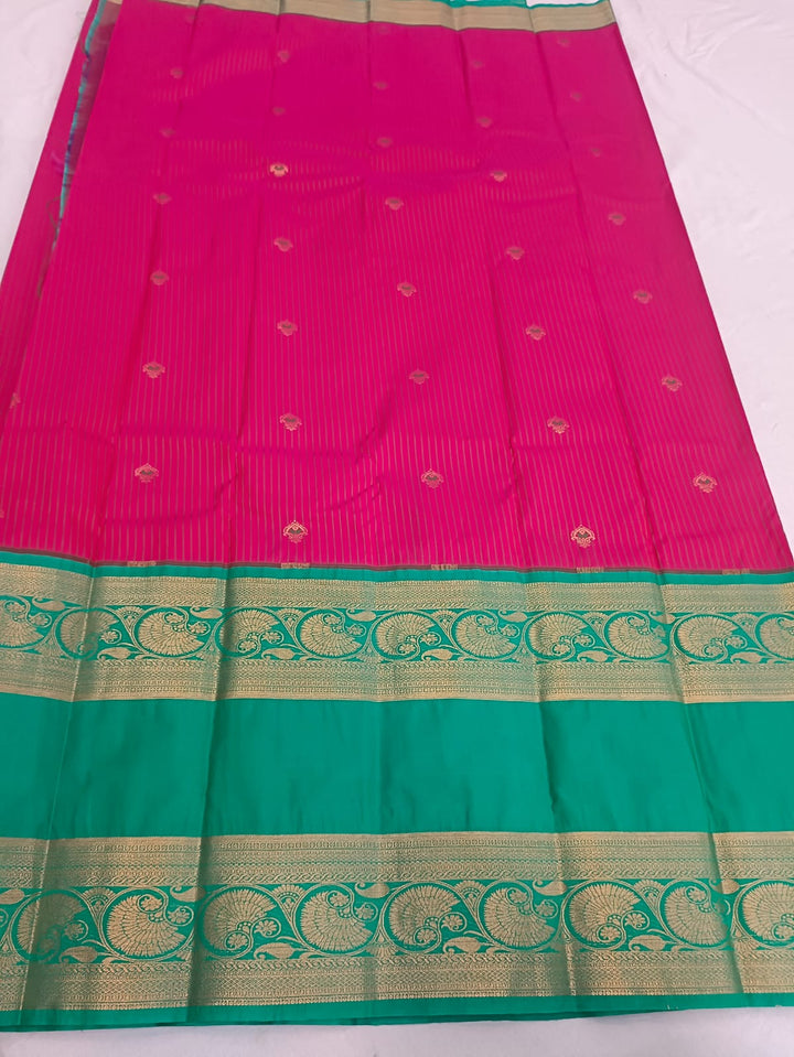 Tathastu Pink &amp; Green Zari Border Saree