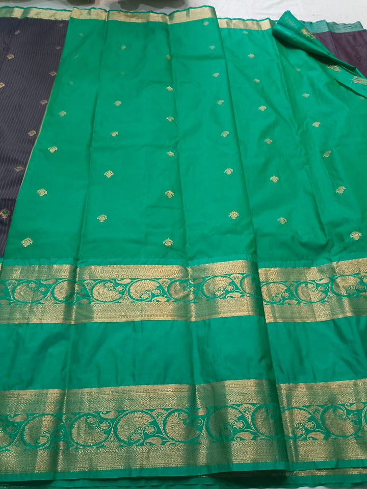 Tathastu Charcoal Purple &amp; Emerald Green Zari Saree