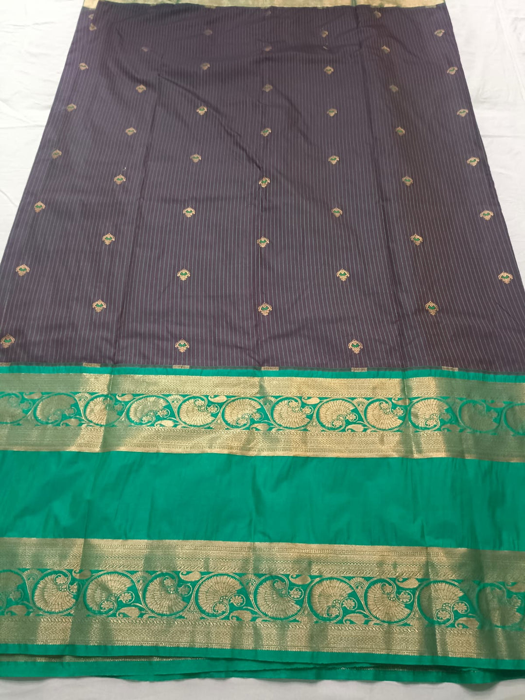 Tathastu Charcoal Purple &amp; Emerald Green Zari Saree