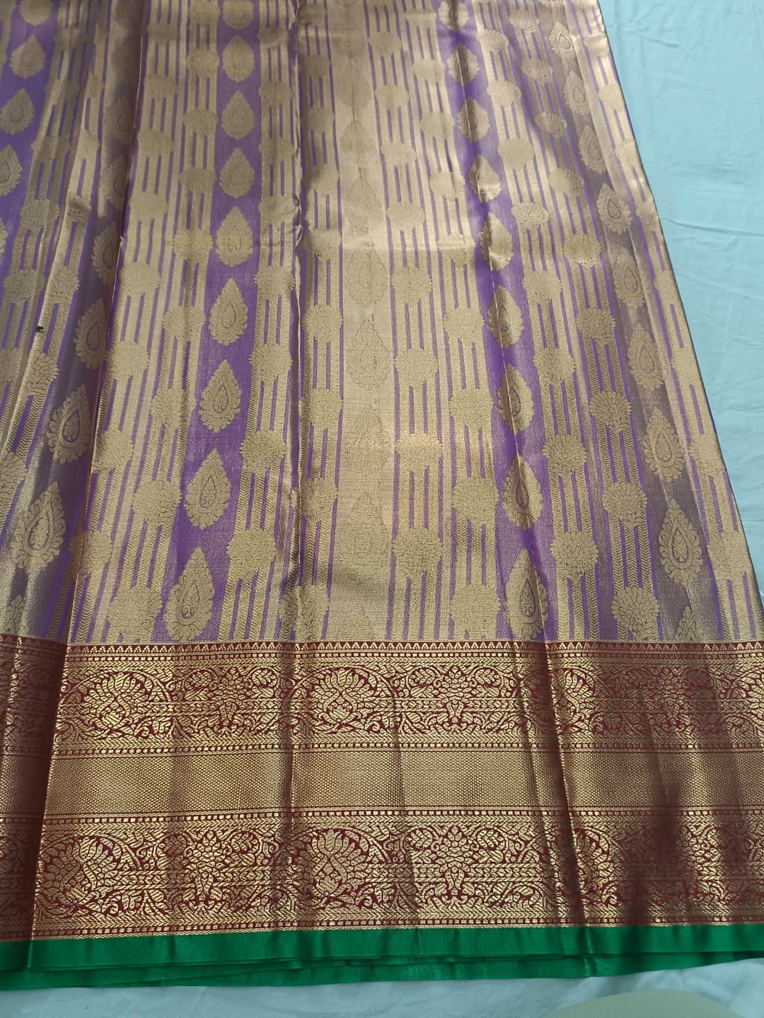 Tathastu Lavender Purple &amp; Copper Saree