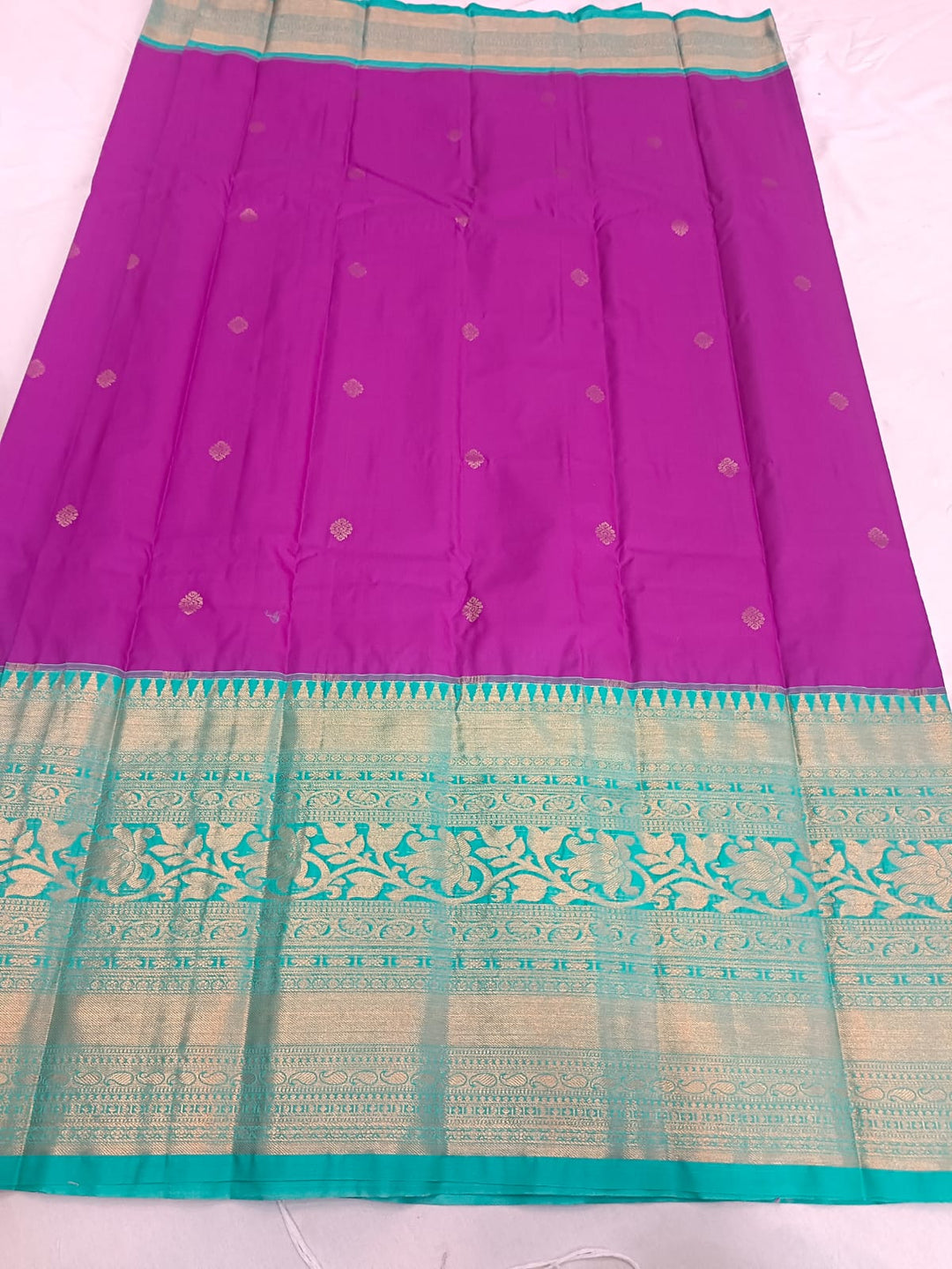 Tathastu Magenta Purple &amp; Teal Zari Saree