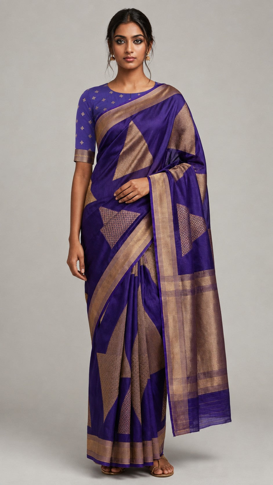 Tathastu Royal Purple &amp; Antique Gold Geometric Saree