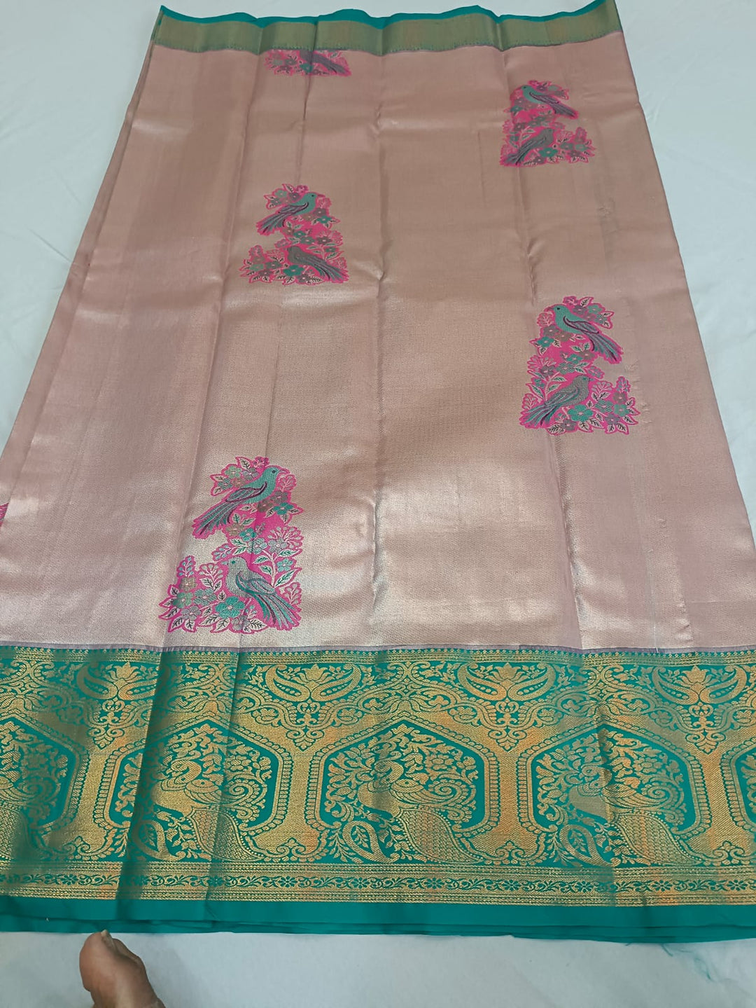 Tathastu Blush Pink &amp; Teal Floral Zari Saree