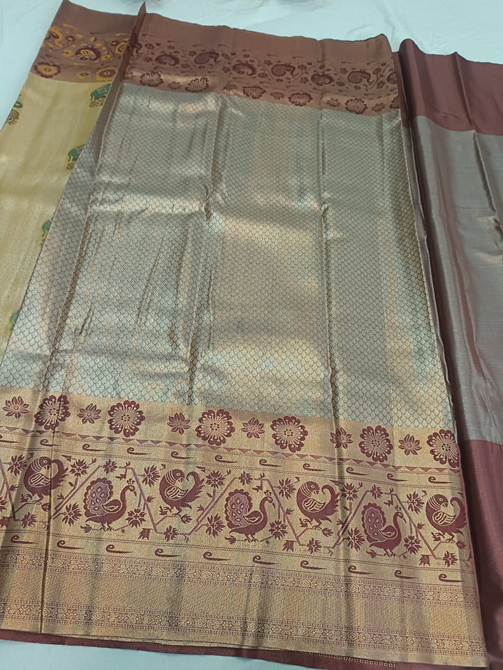 Tathastu Golden Beige &amp; Brown Floral Printed Saree