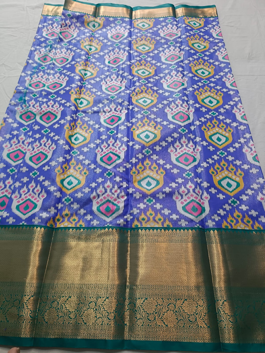 Tathastu Royal Blue &amp; Teal Ikat Print Zari Saree