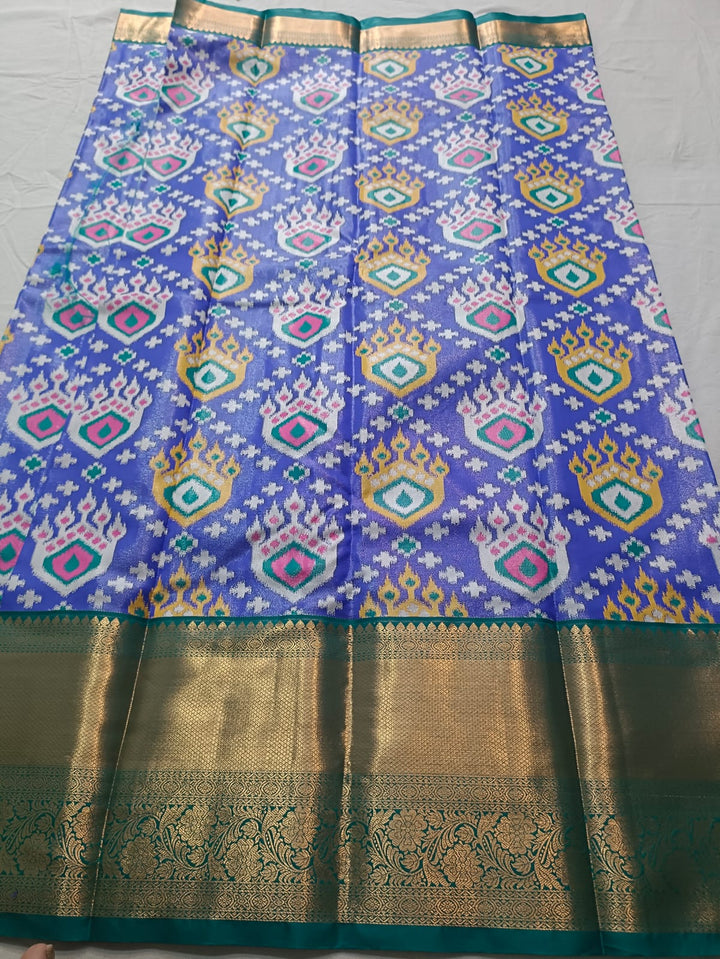Tathastu Royal Blue &amp; Teal Ikat Print Zari Saree