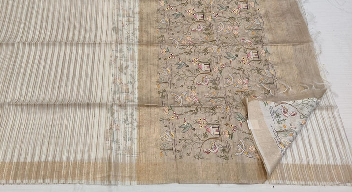 Ivory Beige Striped Printed Pallu Saree